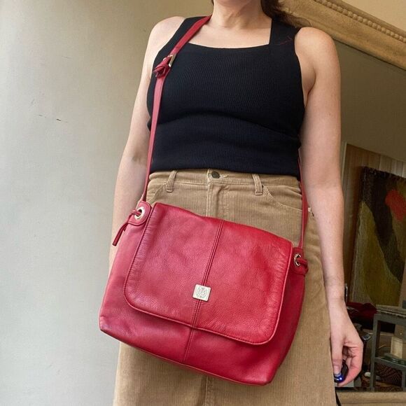 Liz Claiborne Vintage Red Pebbled Leather Crossbody Bag Purse Restored Reconditi - Picture 5 of 11